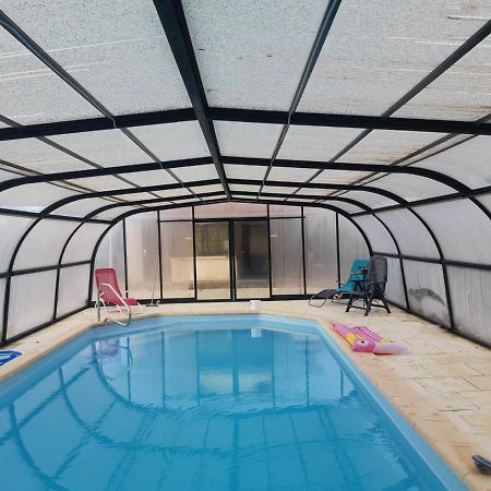 Maison A La Campagne Avec Piscine Flayat Eksteriør billede